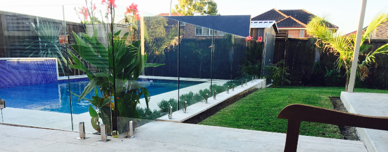 Glass pool fencing