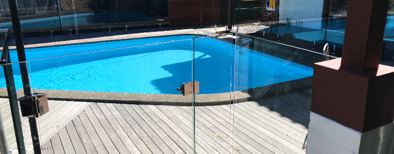 Glass pool fencing