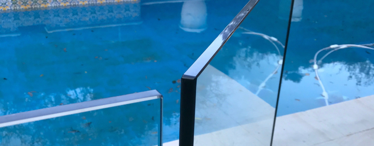 Glass pool fencing