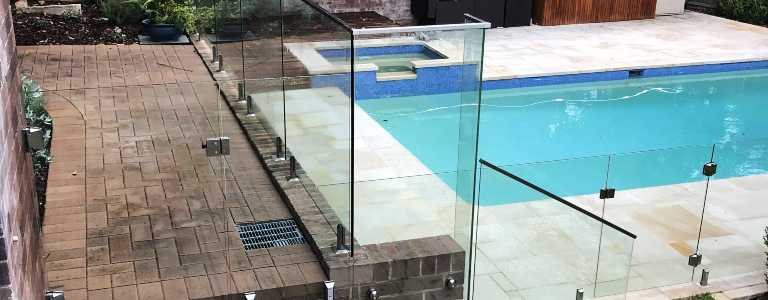 Glass pool fencing